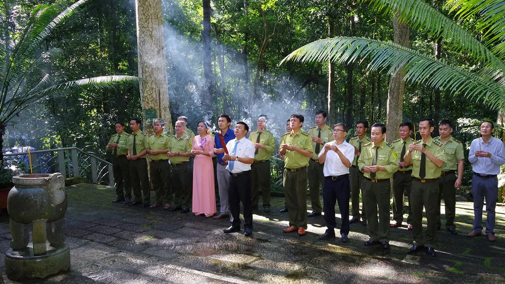 Chuyện ở khu dự trữ sinh quyển thế giới - Bài 2: Đội bảo vệ “đỏ” ở di tích Trung ương Cục miền Nam ảnh 1