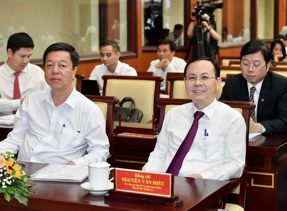 Phó Bí thư Thành ủy TPHCM Nguyễn Văn Hiếu dự hội nghị. Ảnh: VIỆT DŨNG Phó Bí thư Thành ủy TPHCM Nguyễn Văn Hiếu dự hội nghị. Ảnh: VIỆT DŨNG