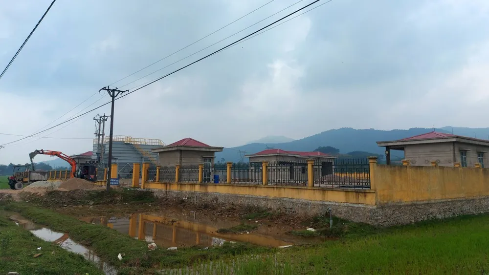 Công trình hệ thống cấp nước sinh hoạt Khe Xai (xã Thạch Xuân) đang thi công dang dở