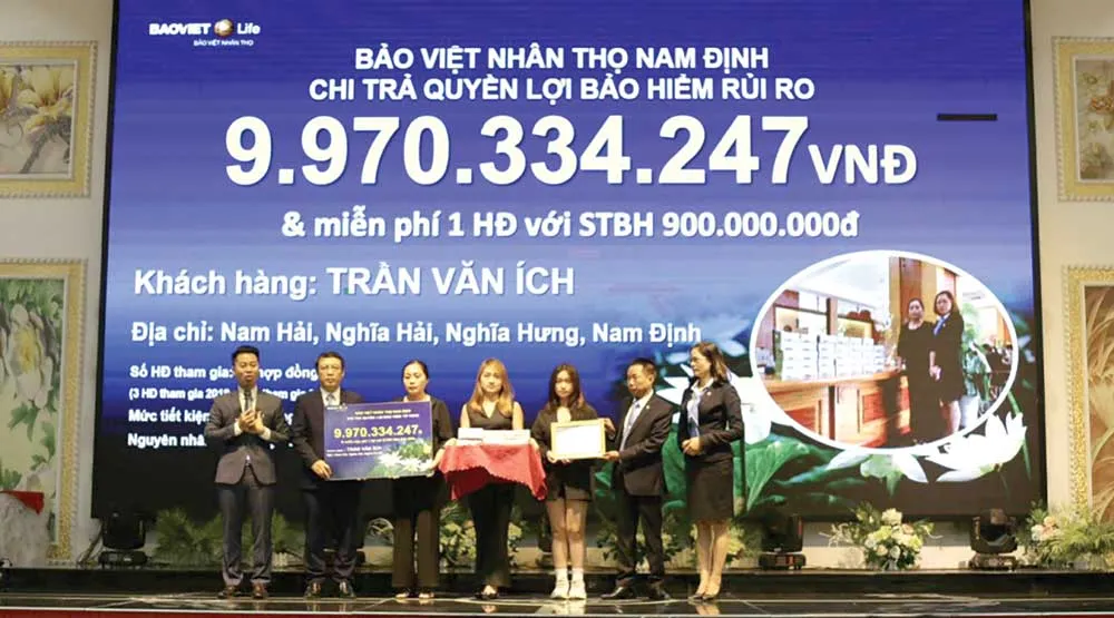 Bảo Việt Nhân thọ chi trả quyền lợi bảo hiểm rủi ro gần 10 tỷ đồng cho gia đình Khách hàng tại Nam Định