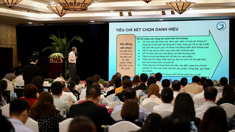 Quang cảnh diễn đàn Thương mại xanh năm 2023 với chủ đề “Thương mại xanh: Cơ hội - Thách thức - Triển vọng phát triển của doanh nghiệp”. Ảnh: HOÀNG HÙNG