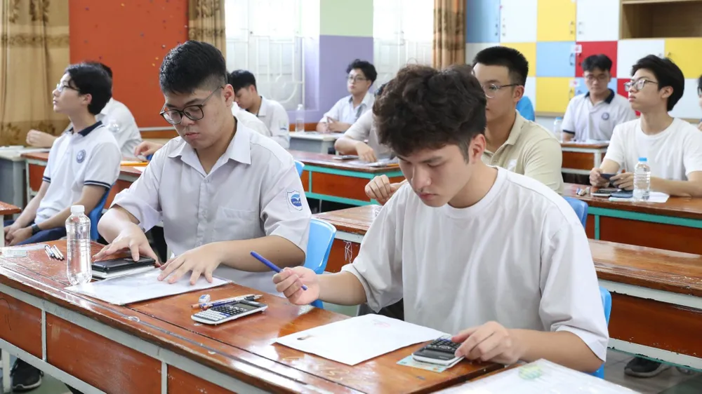 Thí sinh dự thi tốt nghiệp THPT năm 2023. Ảnh: QUANG PHÚC