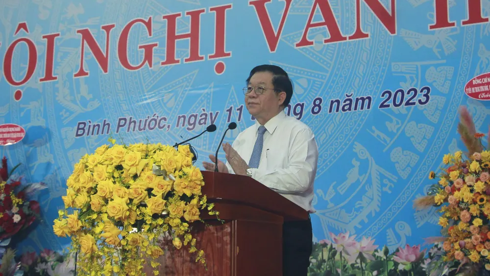 Trưởng Ban Tuyên giáo Trung ương Nguyễn Trọng Nghĩa phát biểu tại hội nghị