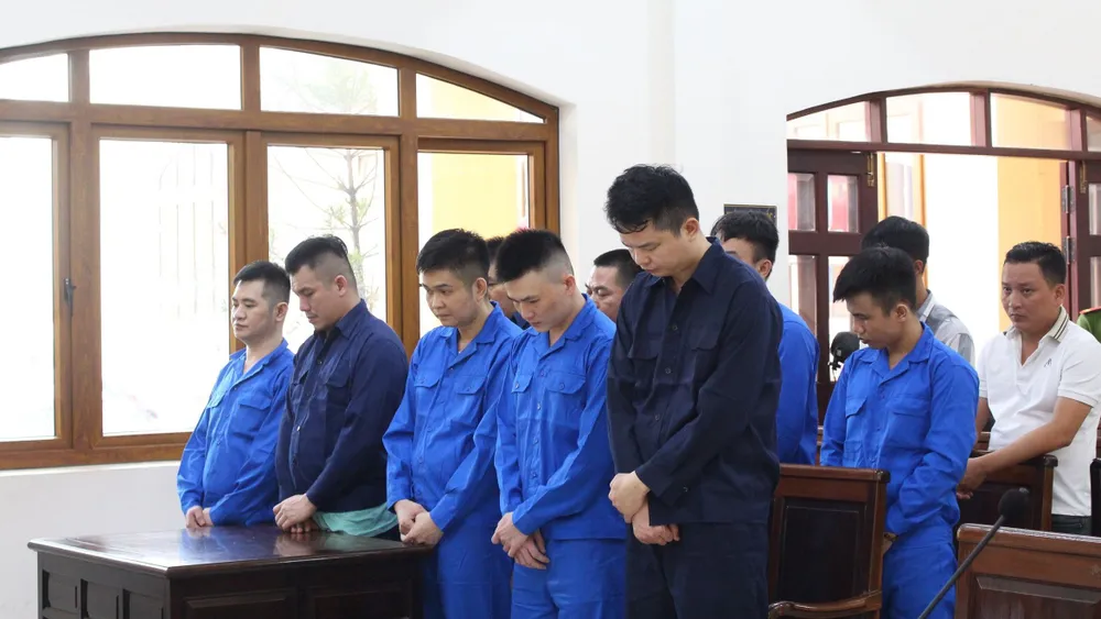 Các bị cáo tại phiên toà Các bị cáo tại phiên toà