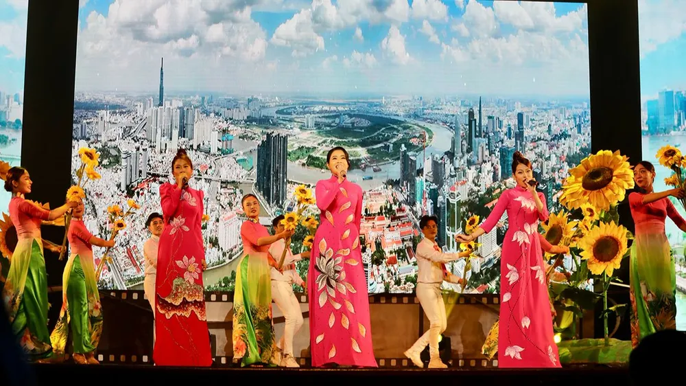 Chương trình văn nghệ chào mừng liên hoan phim