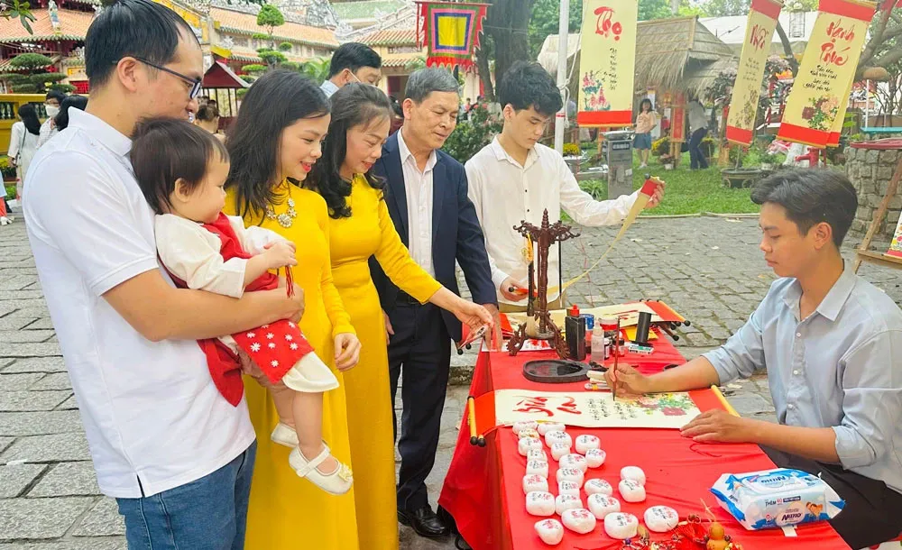 Tổ chức các hoạt động đón xuân an toàn, không lãng phí