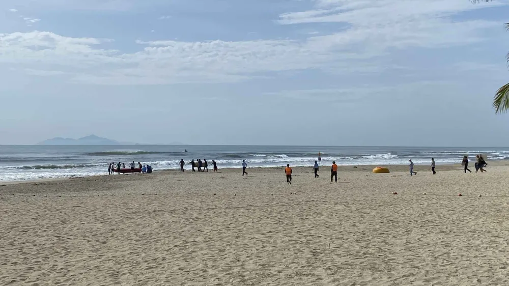 Các lực lượng chức năng nỗ lực tìm kiếm nạn nhân mất tích