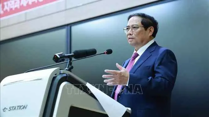 Thủ tướng Phạm Minh Chính nói chuyện với sinh viên ĐH Quốc gia Seoul 