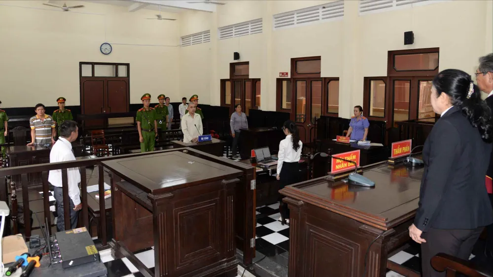 TOA GHEN DONG GIOI.jpg