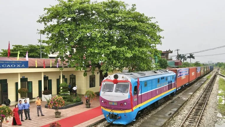 Đường sắt sẵn sàng cho tàu chạy trở lại