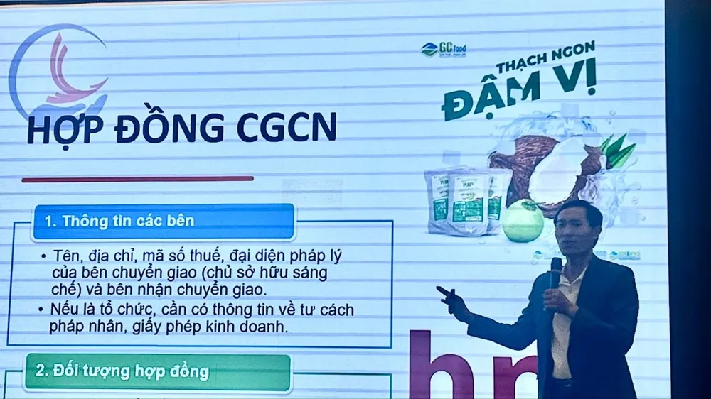 Ông Chu Bá Long, Giám đốc Công ty TNHH tư vấn Khoa học Công nghệ An Phát phát biểu tại hội thảo
