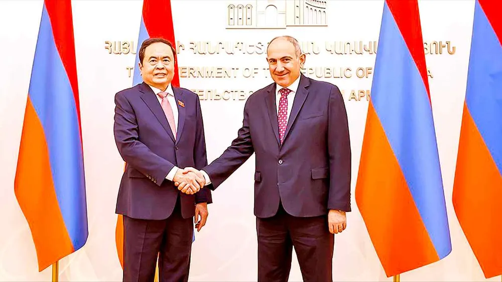 Chủ tịch Quốc hội Trần Thanh Mẫn hội kiến Thủ tướng Armenia Nikol Pashinyan. Ảnh: TTXVN