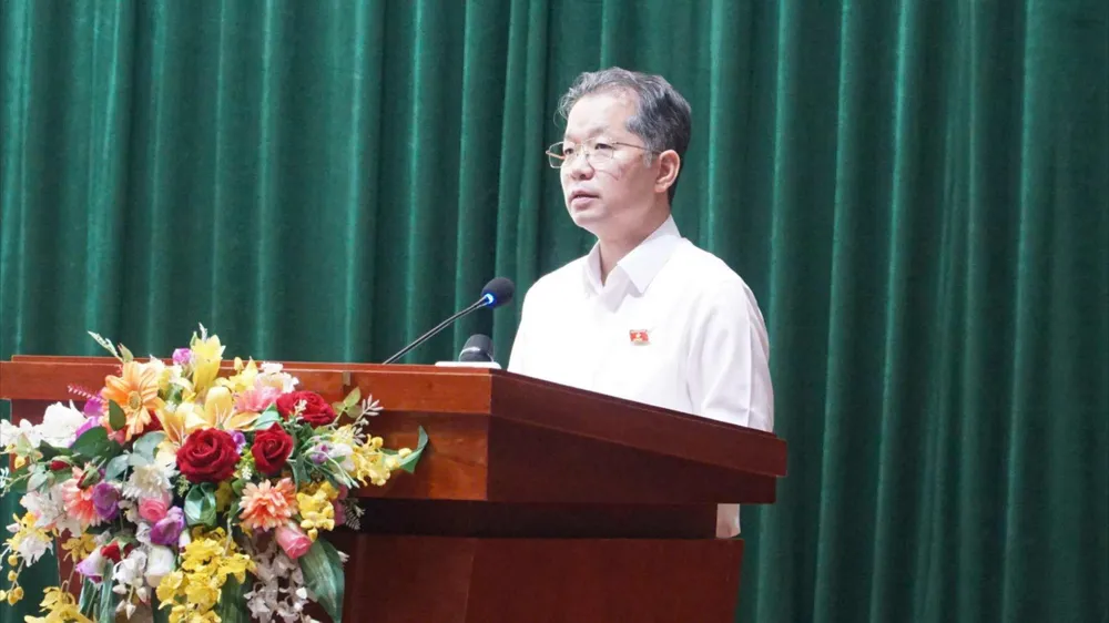 Ông Nguyễn Văn Quảng, Bí thư Thành ủy Đà Nẵng trả lời ý kiến cử tri. Ảnh: XUÂN QUỲNH