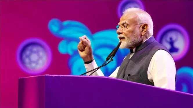 Thủ tướng Ấn Độ Narendra Modi phát biểu tại lễ khai mạc Hội nghị Nghe nhìn và Giải trí thế giới (WAVES) ở Mumbai, Ấn Độ, ngày 1-5-2025. Ảnh: ANI/TTXVN