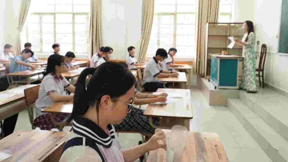 Thí sinh tham gia Kỳ thi tuyển sinh lớp 10 công lập tại TPHCM các năm trước