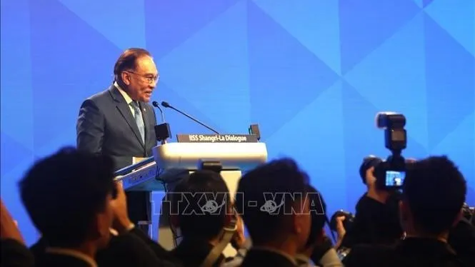 Thủ tướng Malaysia Anwar Ibrahim phát biểu. Ảnh: TTXVN