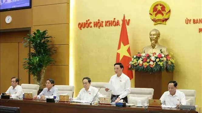 Phiên họp thứ 44 của Ủy ban Thường vụ Quốc hội ngày 14-4