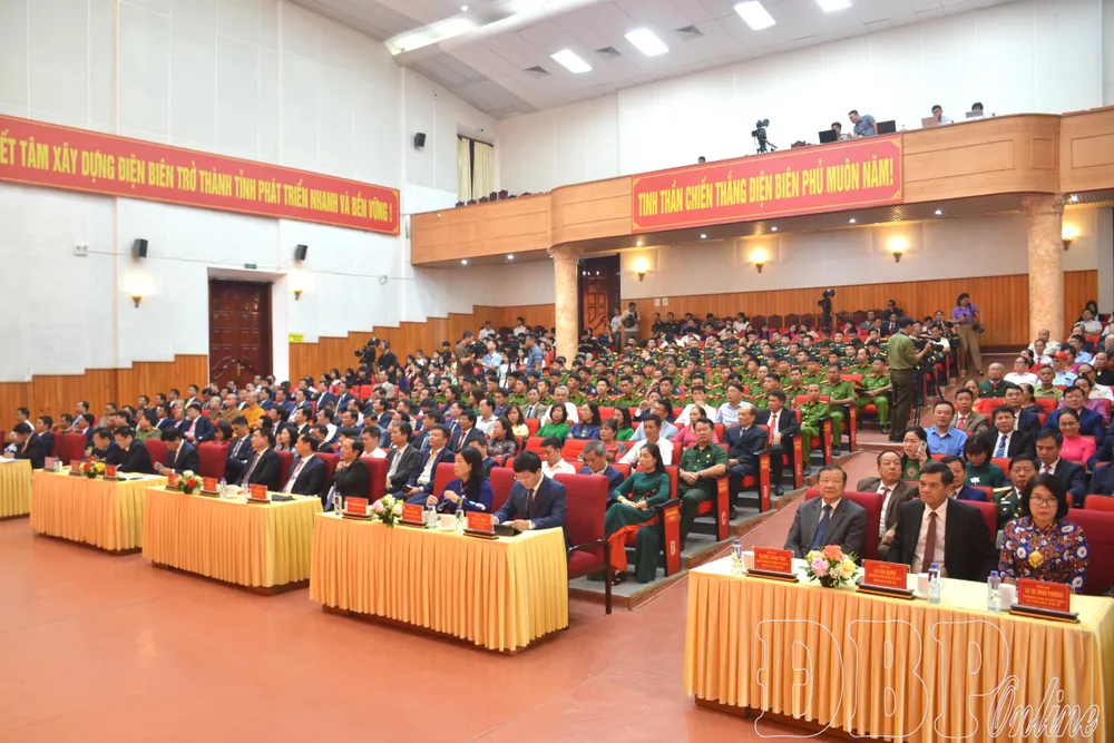 Các đại biểu dự lễ công bố tại Trung tâm Hội nghị - Văn hóa tỉnh. Ảnh: BÁO ĐIỆN BIÊN