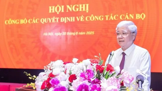 Đồng chí Đỗ Văn Chiến phát biểu tại hội nghị