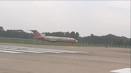 Chiếc máy bay B727-200 bị bỏ rơi tại Cảng Hàng không Quốc tế Nội Bài từ năm 2007