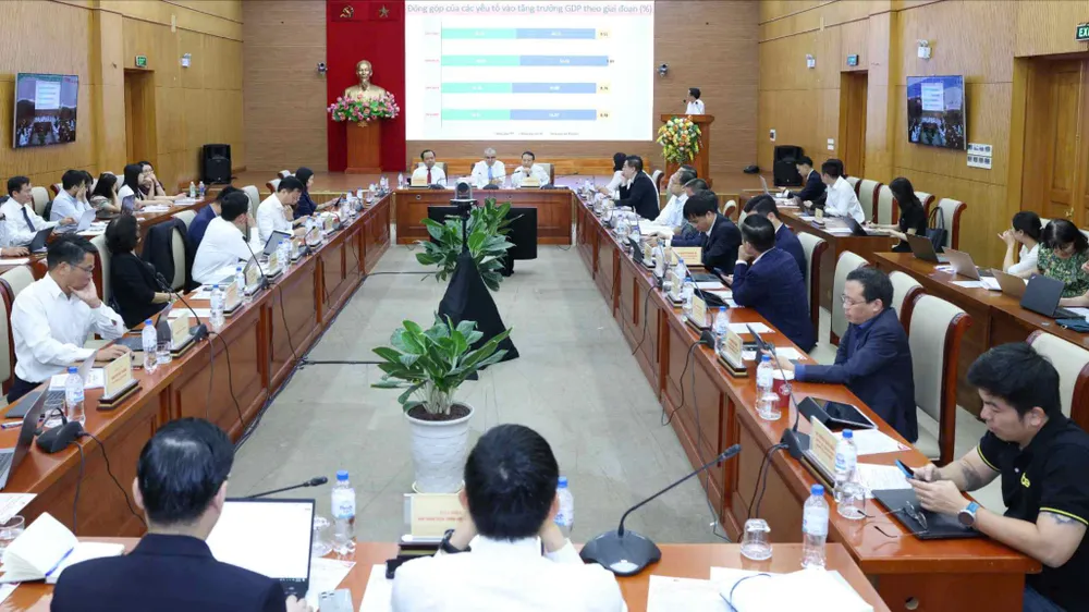 Quang cảnh hội thảo. Ảnh: QUANG PHÚC 