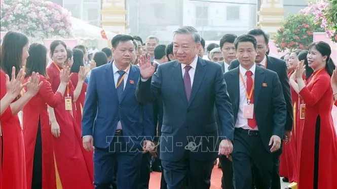 Tổng Bí thư Tô Lâm dự Đại hội đại biểu Đảng bộ xã Nghĩa Trụ lần thứ nhất, nhiệm kỳ 2025 - 2030. Ảnh: TTXVN