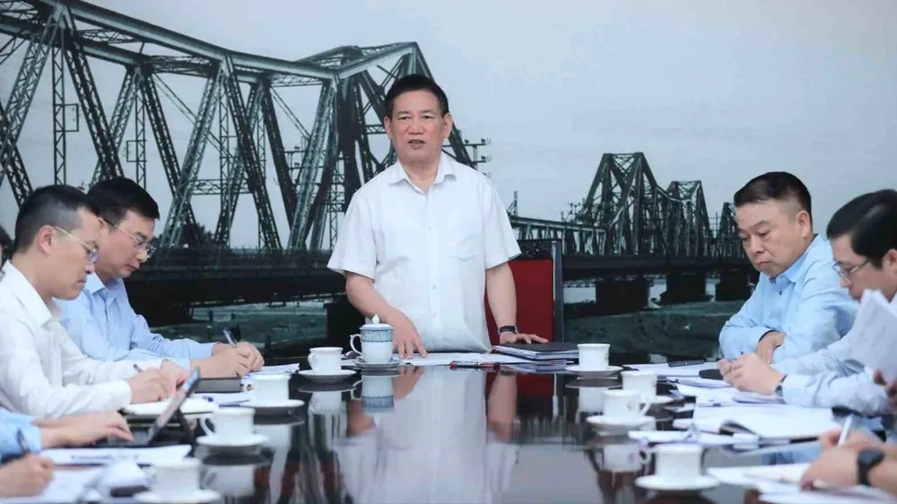 Phó Thủ tướng Hồ Đức Phớc tại cuộc họp