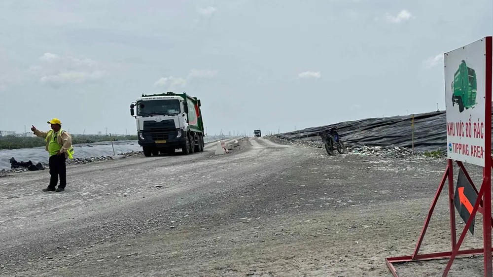 Khu tiếp nhận, xử lý rác thải tại bãi rác Đa Phước. Ảnh: THANH HIỀN