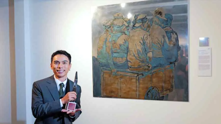 Họa sĩ Cao Văn Thục thắng giải cao nhất của cuộc thi UOB POY năm 2025 tại Việt Nam