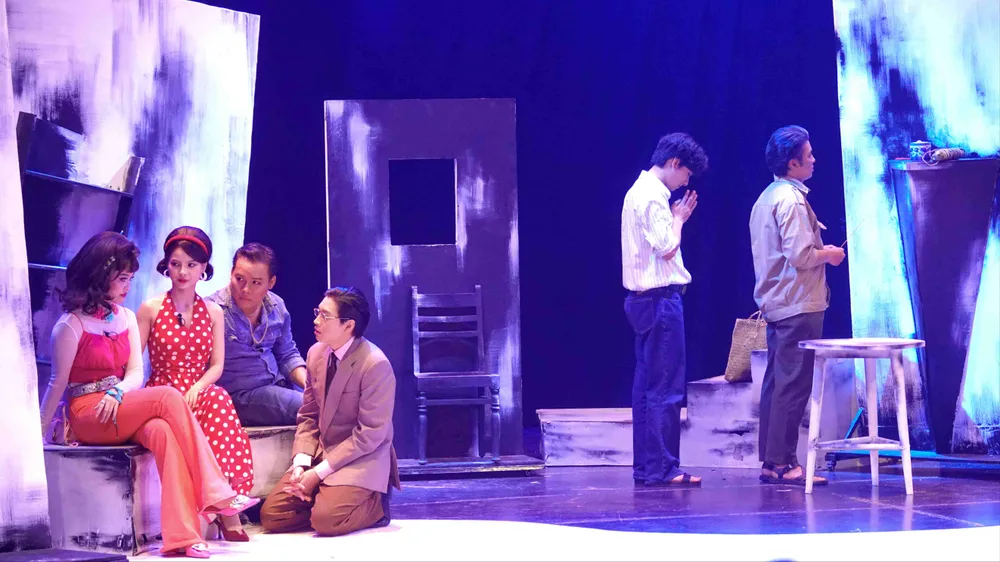 Một cảnh trong vở kịch Quỷ ở với người của đạo diễn trẻ Nguyễn Đăng Quang