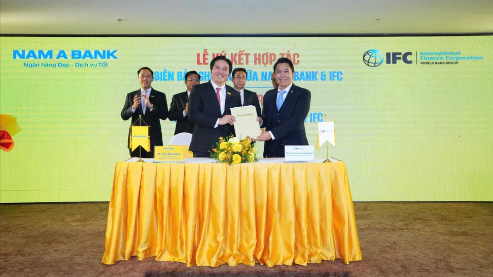 Nam A Bank và IFC ký kết hợp tác 