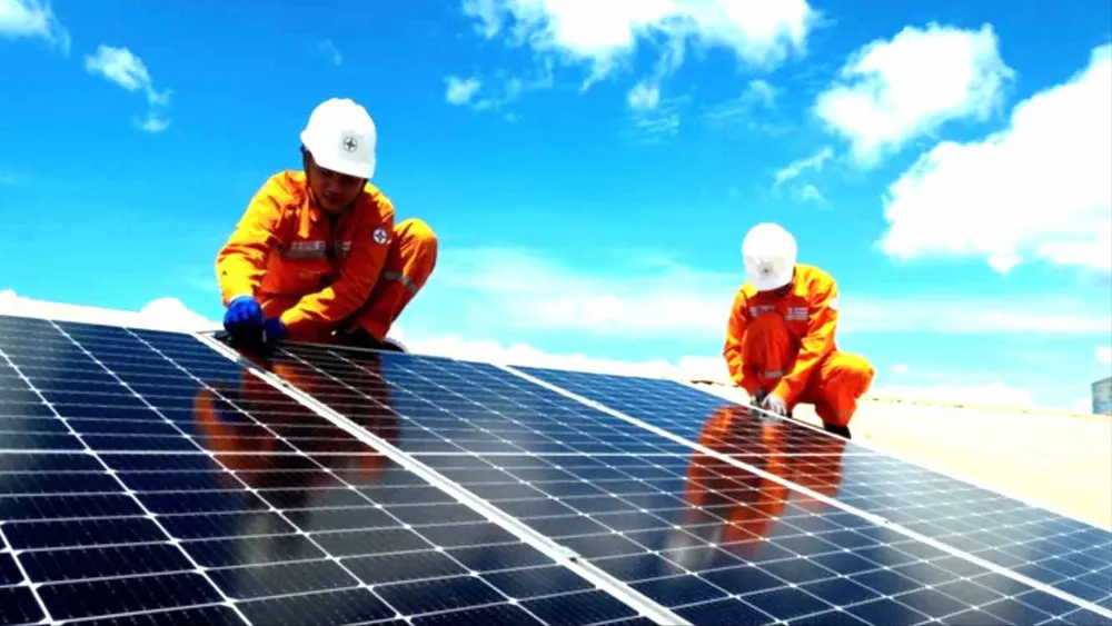 TPHCM đơn giản hóa thủ tục lắp đặt điện mặt trời mái nhà 