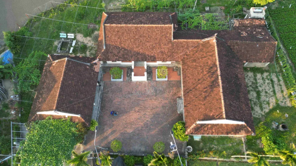 Cận cảnh nhà cổ 320 tuổi bên dòng sông Kôn