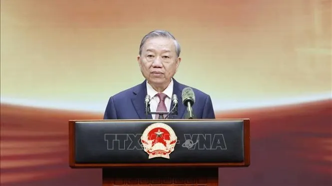 vna_potal_tong_bi_thu_chu_tich_nuoc_du_le_ky_niem_80_nam_ngay_truyen_thong_tham_muu_cong_an_nhan_dan_stand (1).jpg