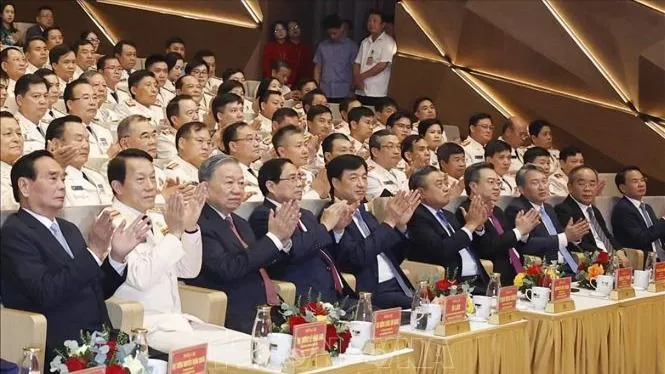 vna_potal_tong_bi_thu_chu_tich_nuoc_to_lam_du_le__ky_niem_80_nam_ngay_truyen_thong_luc_luong_tham_muu_cong_an_nhan_dan_stand (1).jpg