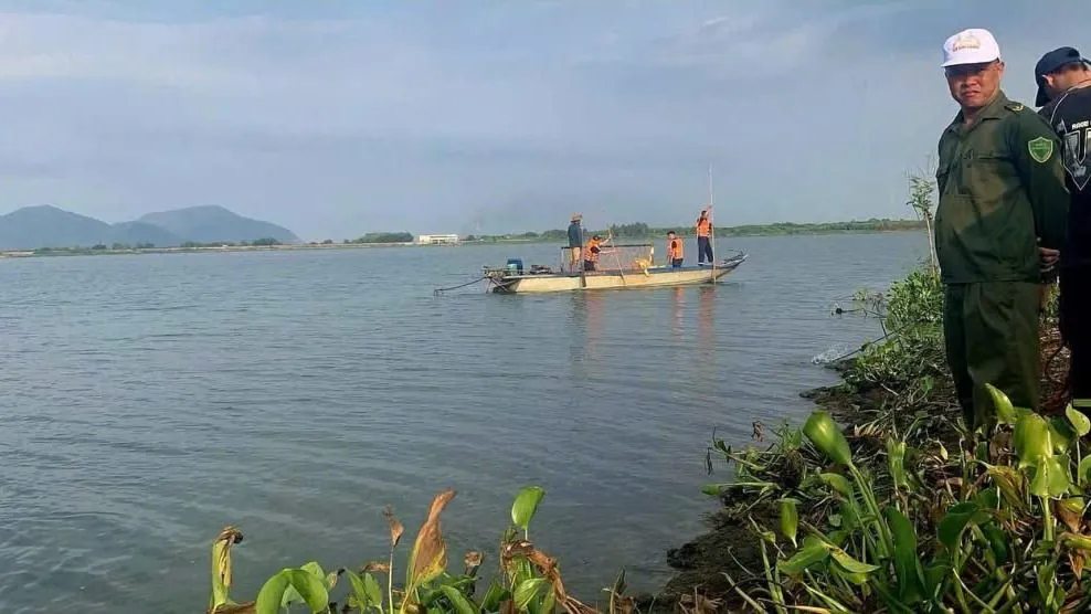 Lực lượng chức năng đang nỗ lực tìm kiếm người mất tích