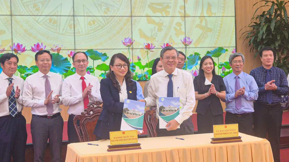TP Cần Thơ ký kết hợp tác với Đại học Quốc gia TPHCM