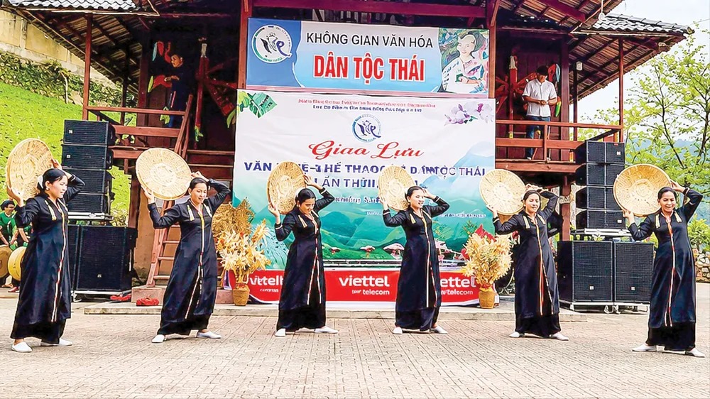 Không gian văn hóa dân tộc Thái trong khuôn khổ chương trình Tết Độc lập tại xã Than Uyên, tỉnh Lai Châu (ẢNH: UÔNG NGỌC)
