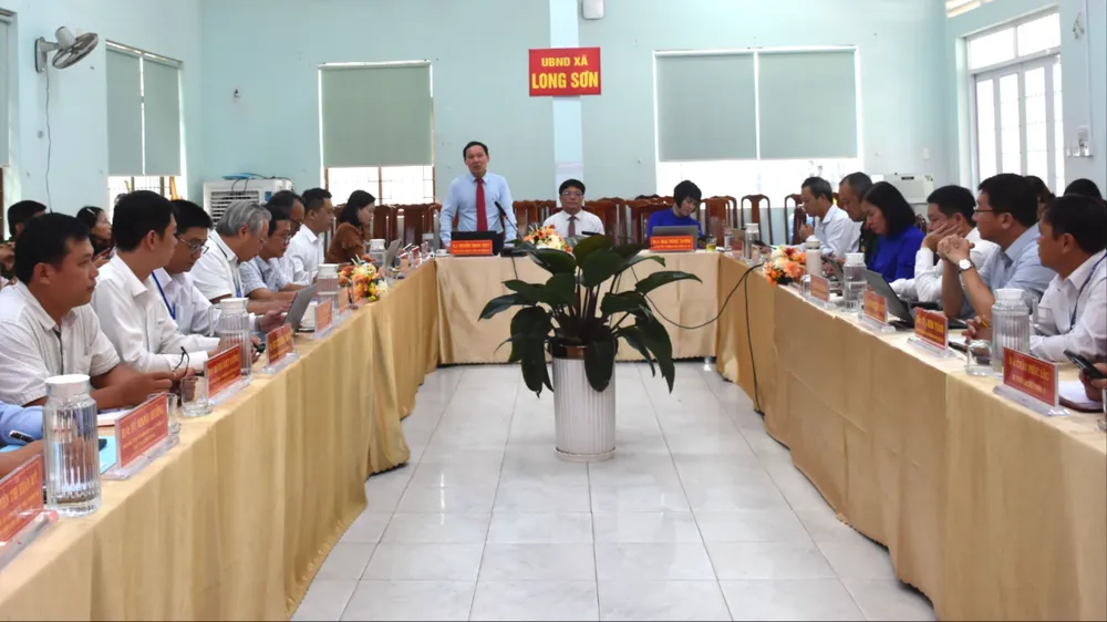 Đảng ủy xã Long Sơn tổ chức hội nghị Ban Chấp hành Đảng bộ xã lần thứ bảy (mở rộng)