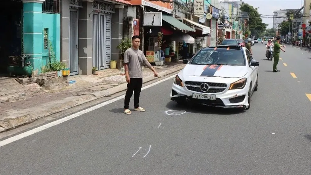 bat-tai-xe-mercedes-tong-2-nguoi-o-vung-tau-roi-bo-tron-1-1613-5967.jpg