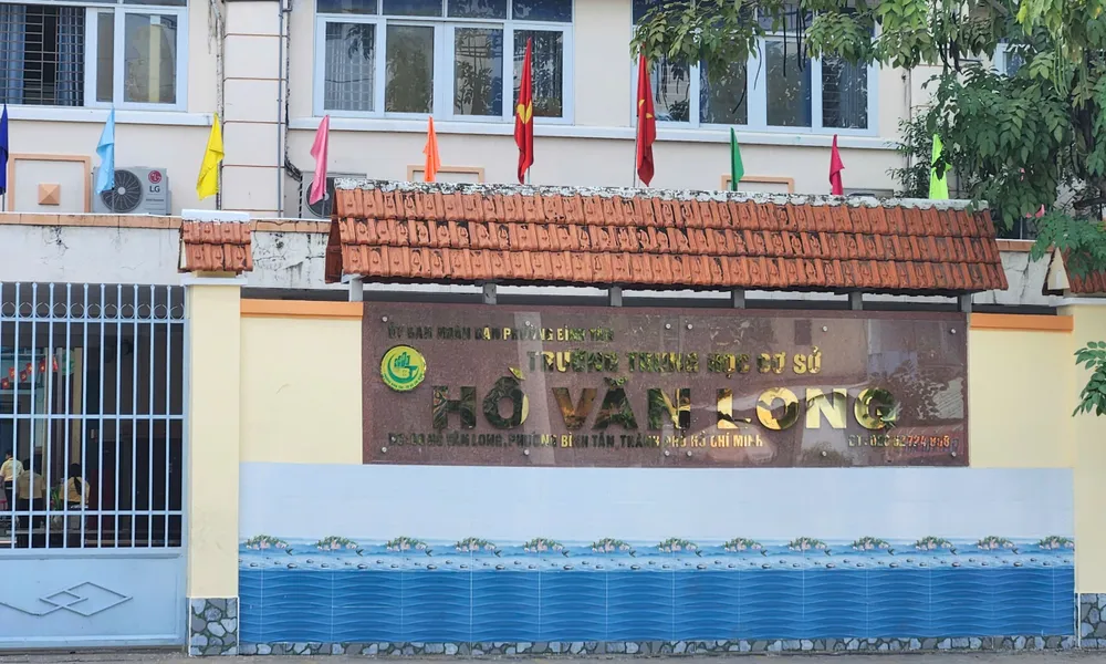 bua an ban tru.jpg