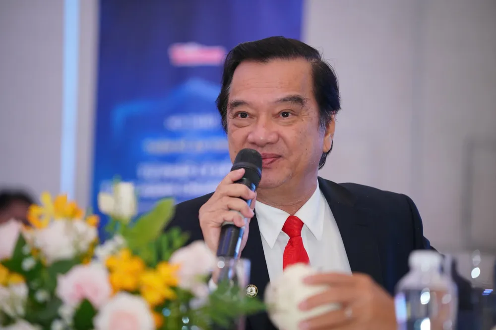 PHAU-THUAT-THAM-MY.jpg