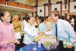 Sáng ngời “Màu hoa đỏ”