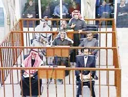 Cáo buộc bị cai ngục Mỹ tra tấn