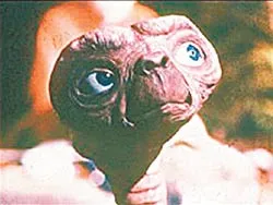 “ET” đứng đầu bảng bình chọn 100 phim dành cho gia đình hay nhất