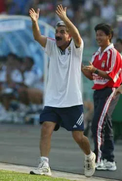 Nhìn qua các "Tướng" ở khu kỹ thuật ảnh 1