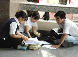 Vẫn băn khoăn về cơ chế