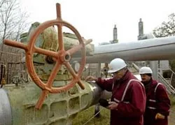 Quan hệ hai bên ngày càng căng thẳng