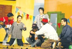 Lại được cười…