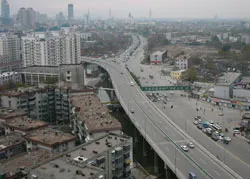 Khánh thành đường cao tốc dài hơn 1.300 km